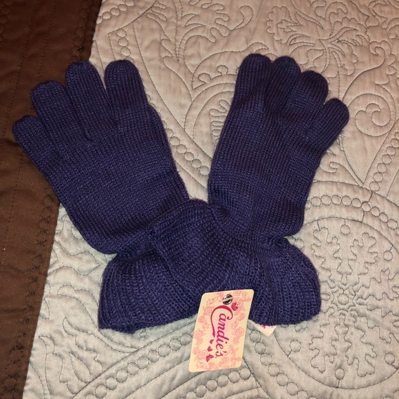 Candie's Accessories - Candies